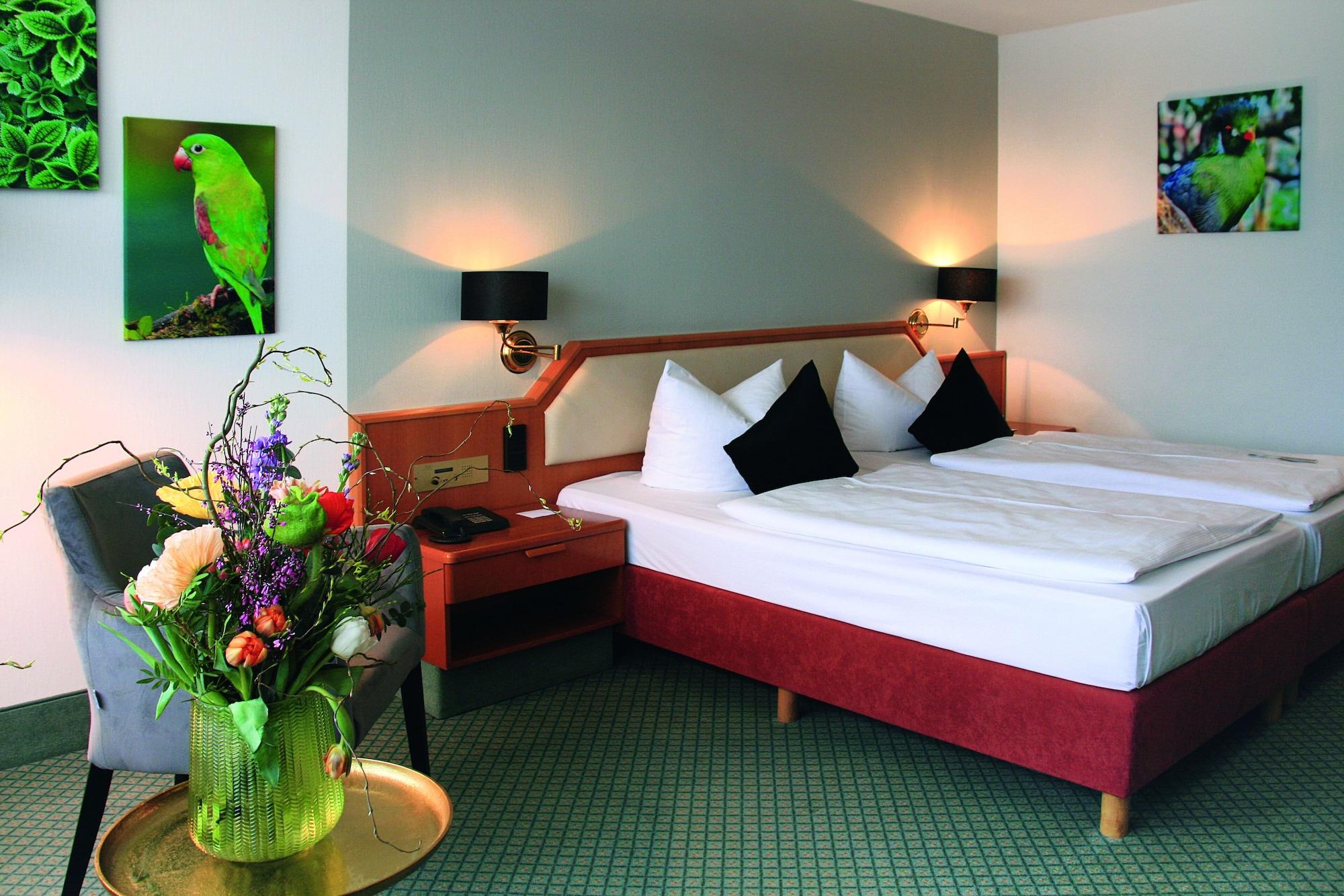 Avia Hotel เรเกนส์บวร์ก ภายนอก รูปภาพ