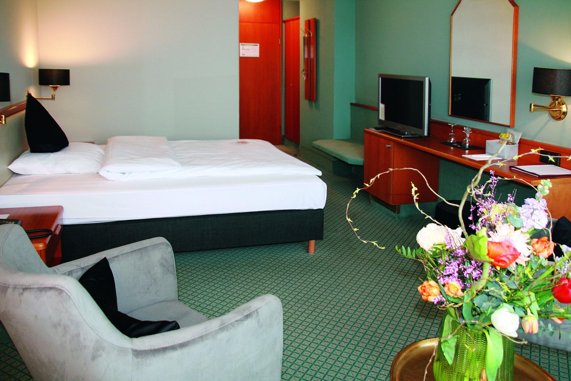 Avia Hotel เรเกนส์บวร์ก ภายนอก รูปภาพ