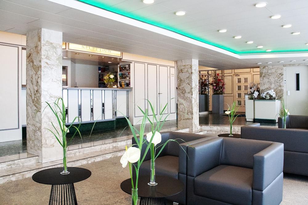 Avia Hotel เรเกนส์บวร์ก ภายนอก รูปภาพ