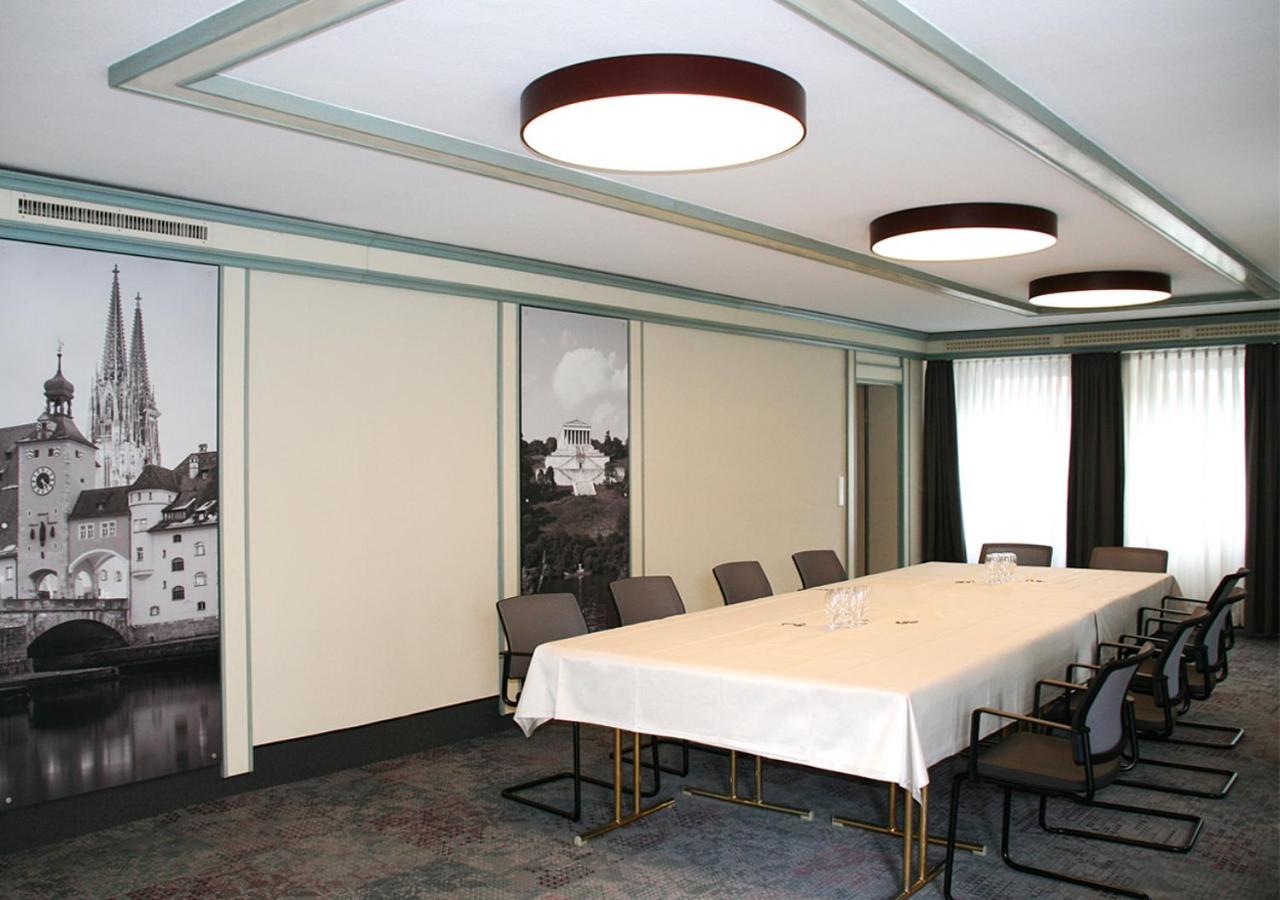 Avia Hotel เรเกนส์บวร์ก ภายนอก รูปภาพ