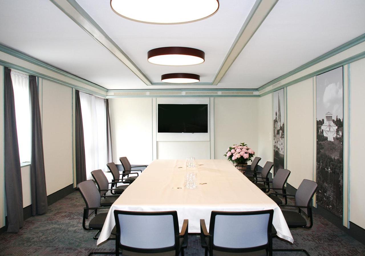Avia Hotel เรเกนส์บวร์ก ภายนอก รูปภาพ