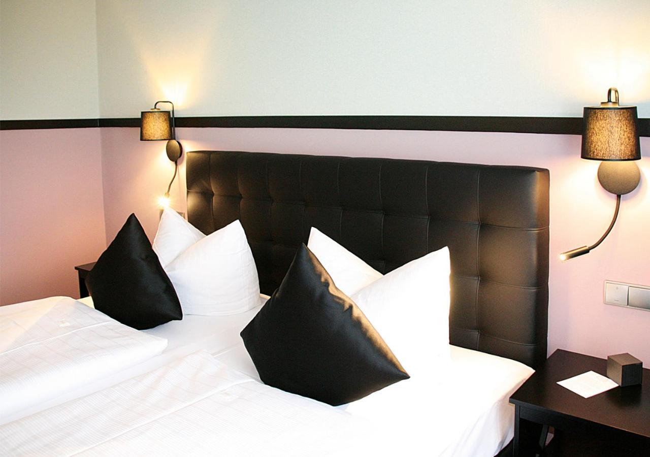 Avia Hotel เรเกนส์บวร์ก ภายนอก รูปภาพ