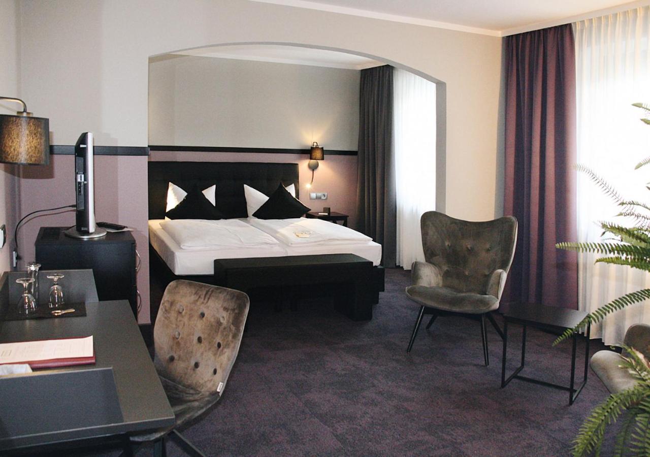 Avia Hotel เรเกนส์บวร์ก ภายนอก รูปภาพ