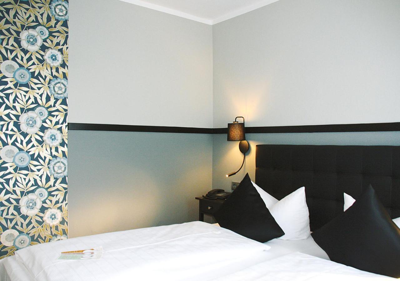 Avia Hotel เรเกนส์บวร์ก ภายนอก รูปภาพ